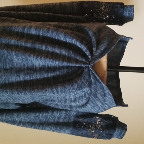 Harlow & Rose Sweater - Picture 5 of 6